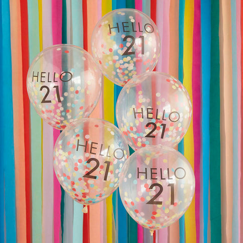 Su šiais stilingais vaivorykštiniais konfeti balionais pasitikite savo svarbų gimtadienį spindinčiu stiliumi su užrašu "Hello 21". Vaivorykštės konfeti prilimpa prie baliono šono ir spindės, tol kol linksminsitės visą naktį - naudokite kartu su mūsų balionais su skaičiais ir sukurkite puikų 21-ojo gimtadienio balionų rinkinį!