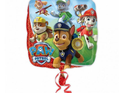Spalvingas folinis balionas su „Paw Patrol“ herojais – žaismingas akcentas vaikų šventei! Balionas yra kvadrato formos, 46 cm dydžio (18"), ryškių spalvų ir išskirtinio dizaino, patraukiančio mažųjų dėmesį. Puikiai tinka gimtadieniams, teminėms šventėms ar vaikų renginiams.

Balionas skirtas pildyti heliu arba oru. Pakuotėje – 1 vienetas.