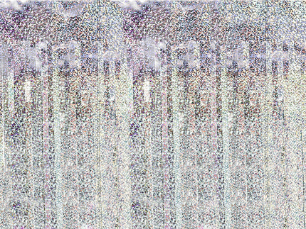 Vakarėlio užuolaida, holografinės spalvos, plotis apie 90 cm, aukštis apie 250 cm.
