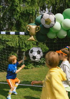 Folinių balionų rinkinys girliandai „Trofėjus“ su futbolo kamuoliukais, 33 x 33 cm ir 34 cm (4 vnt.)