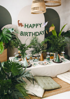 Vėliavėlių girlianda "Happy Birthday" tema "Dinozaurai", 3 m